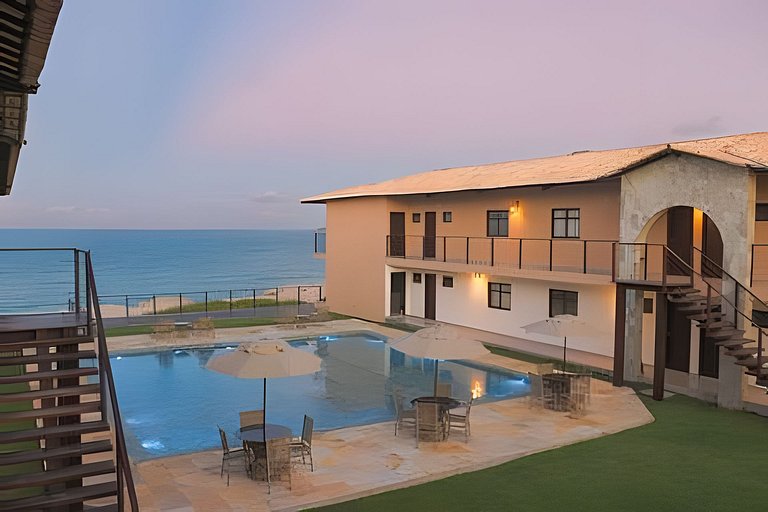 Lujo a pie de playa piscina vista al mar y Pipa/Ocean Breeze